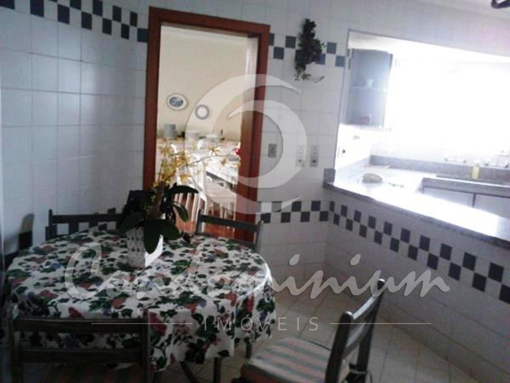 Apartamento com 3 quartos à venda, 237m² — foto 9 de 17