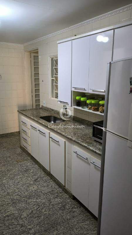 Apartamento com 3 quartos à venda, 130m² — foto 8 de 8