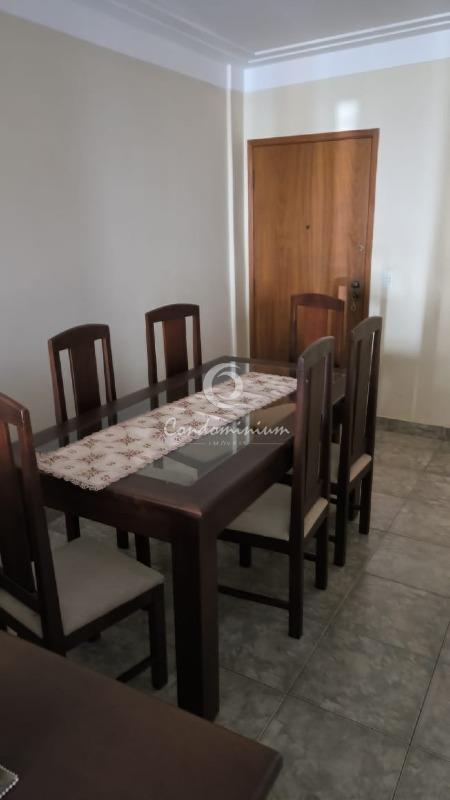 Apartamento com 3 quartos à venda, 130m² — foto 3 de 8