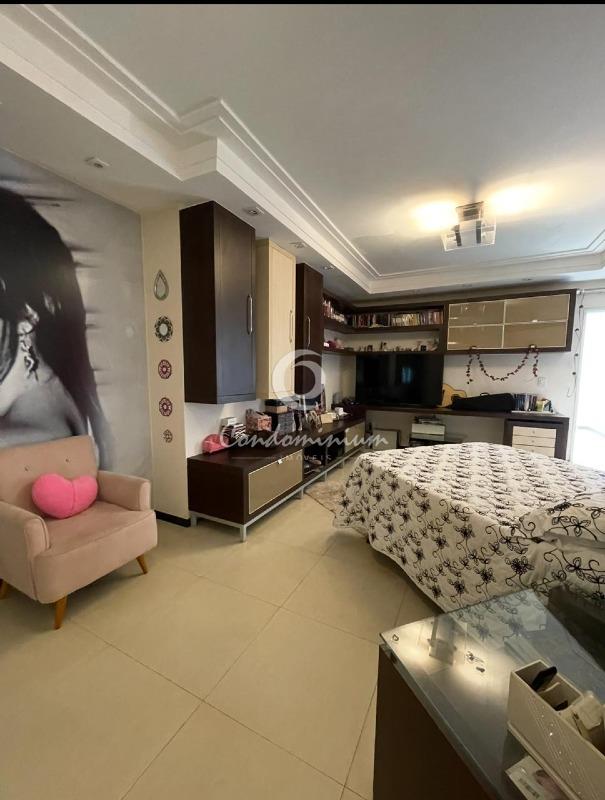 Casa de Condomínio  à venda, 550m² — foto 18 de 25