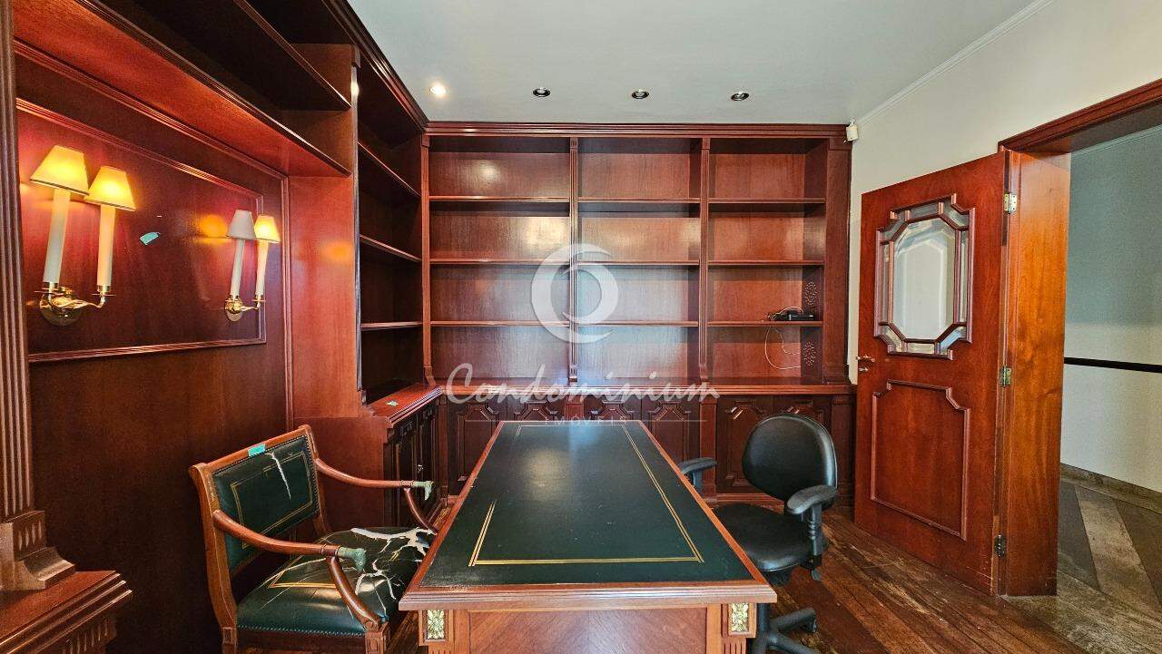 Casa com 5 quartos à venda, 700m² — foto 5 de 30