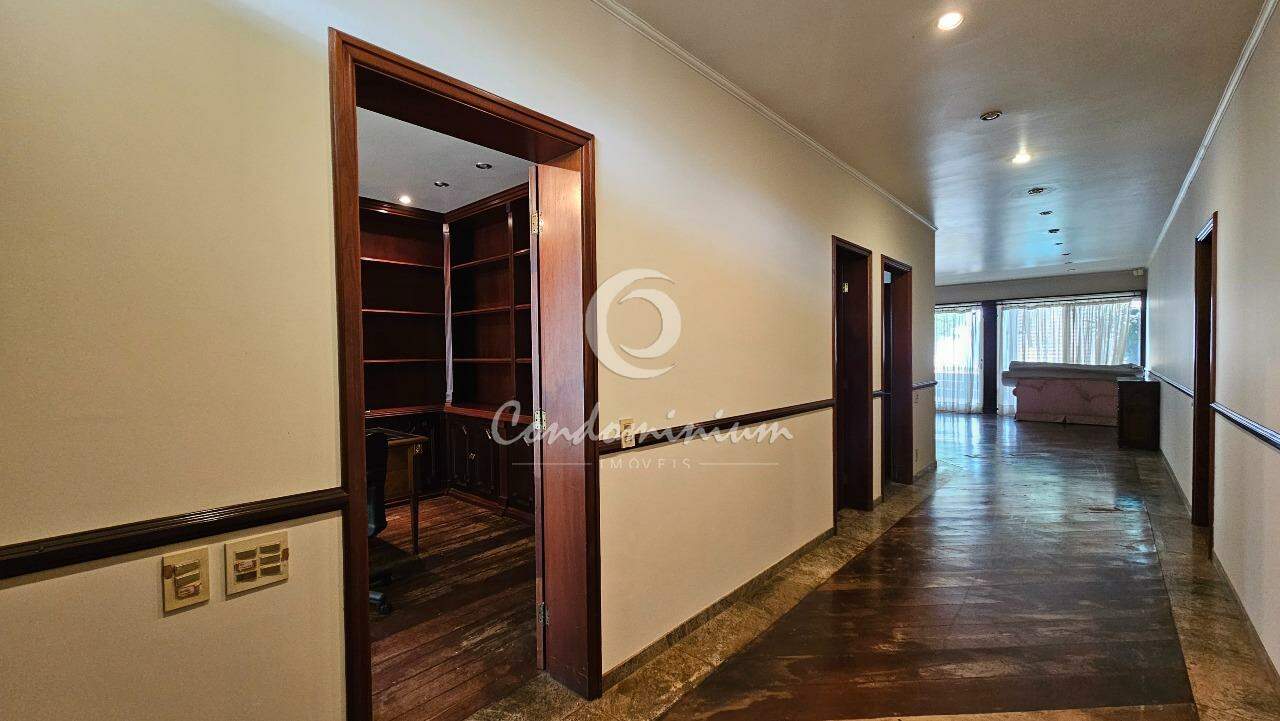 Casa com 5 quartos à venda, 700m² — foto 4 de 30