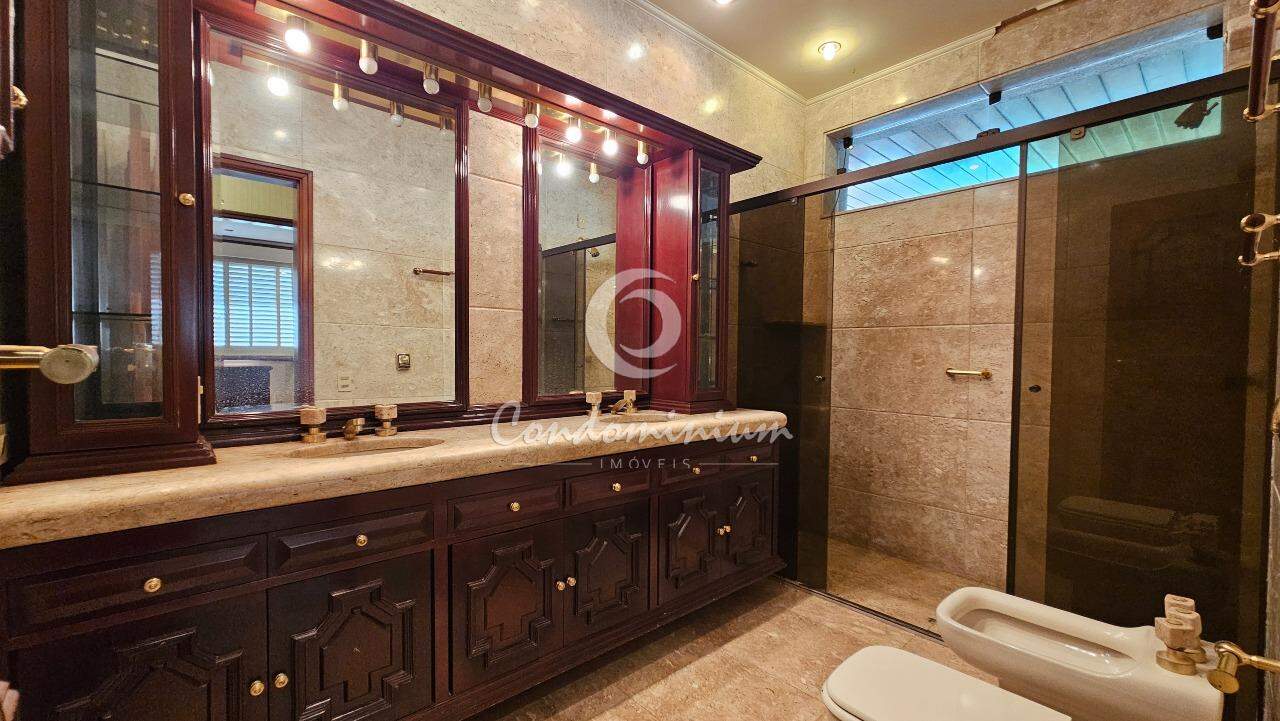 Casa com 5 quartos à venda, 700m² — foto 18 de 30