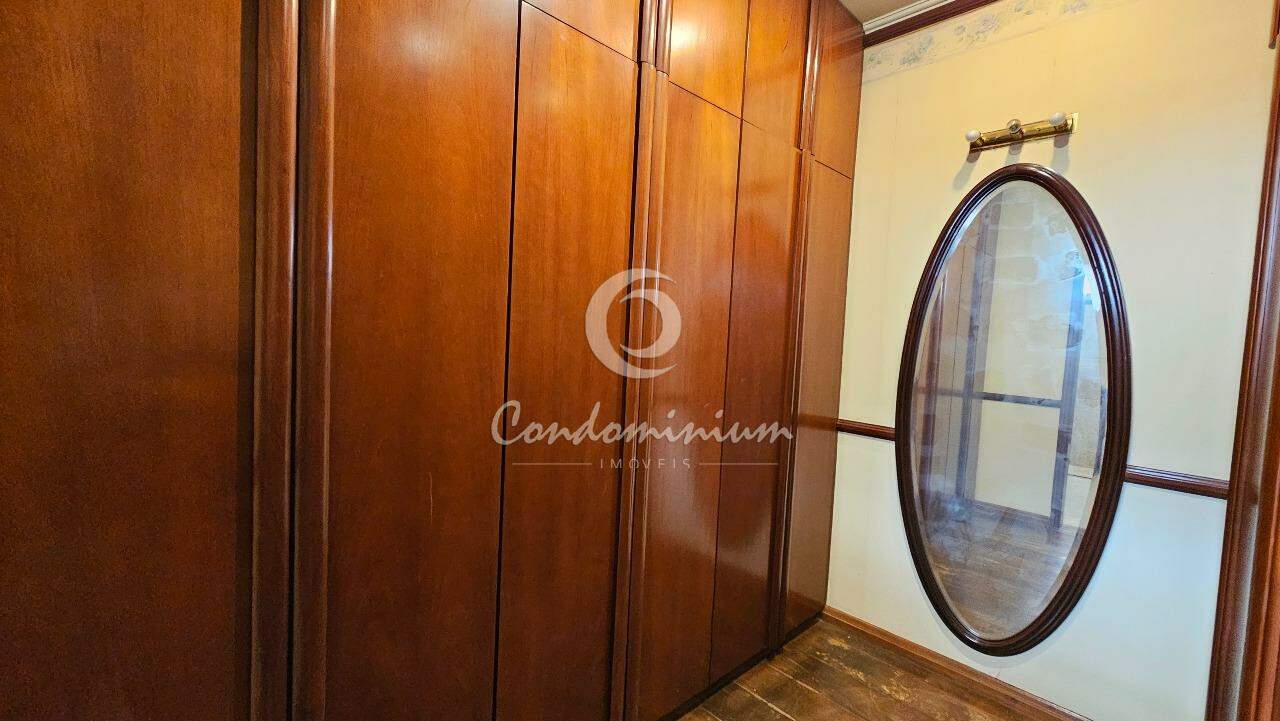 Casa com 5 quartos à venda, 700m² — foto 13 de 30