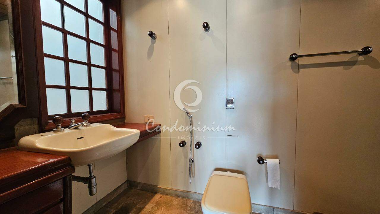 Casa com 5 quartos à venda, 700m² — foto 24 de 30