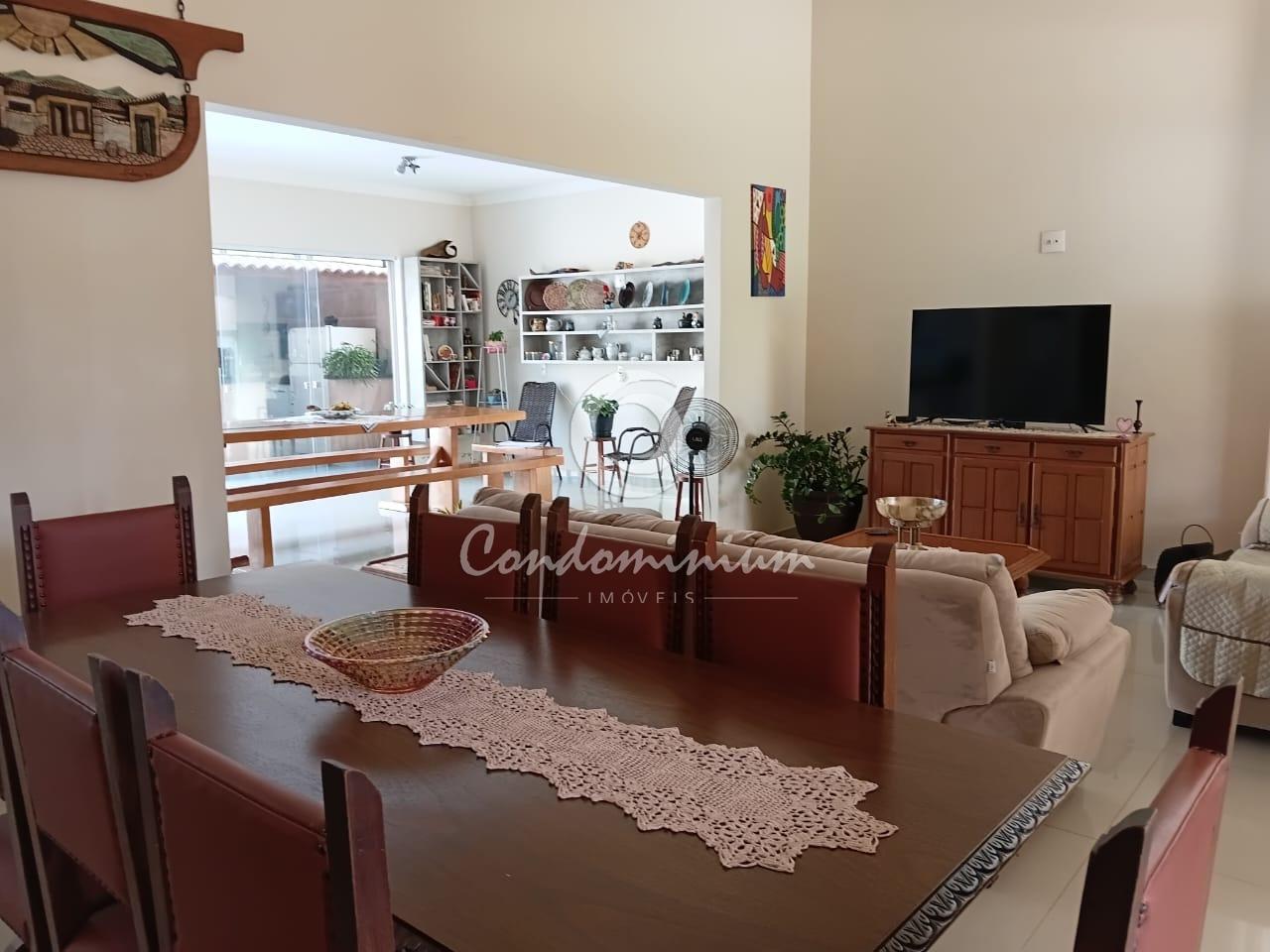 Casa de Condomínio  à venda, 224m² — foto 4 de 23