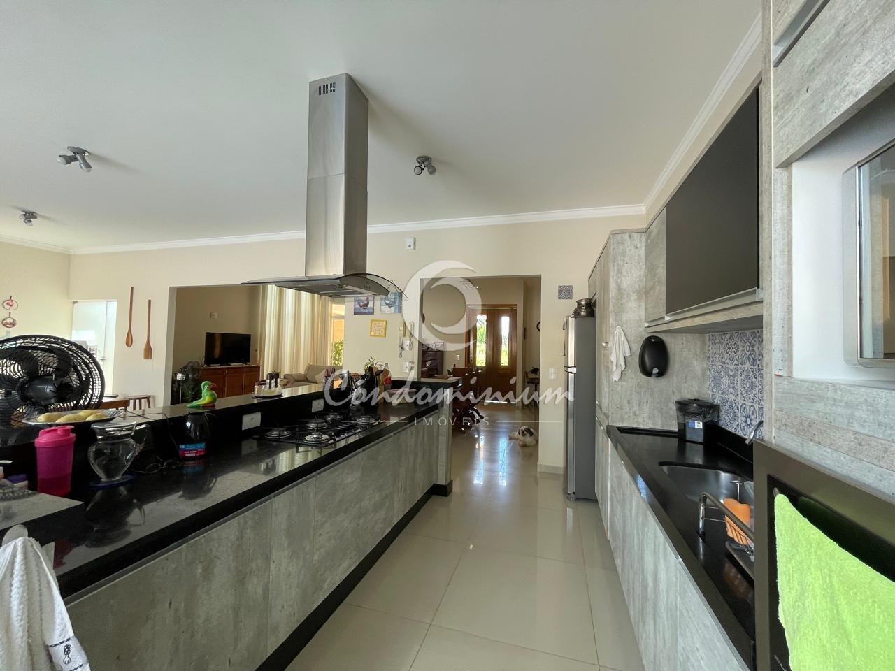 Casa de Condomínio  à venda, 224m² — foto 15 de 23