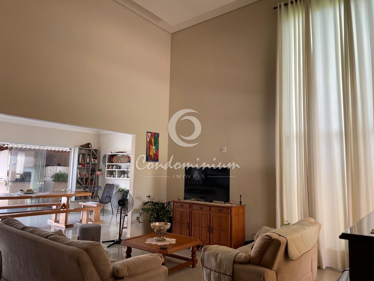 Casa de Condomínio  à venda, 224m² — foto 2 de 23