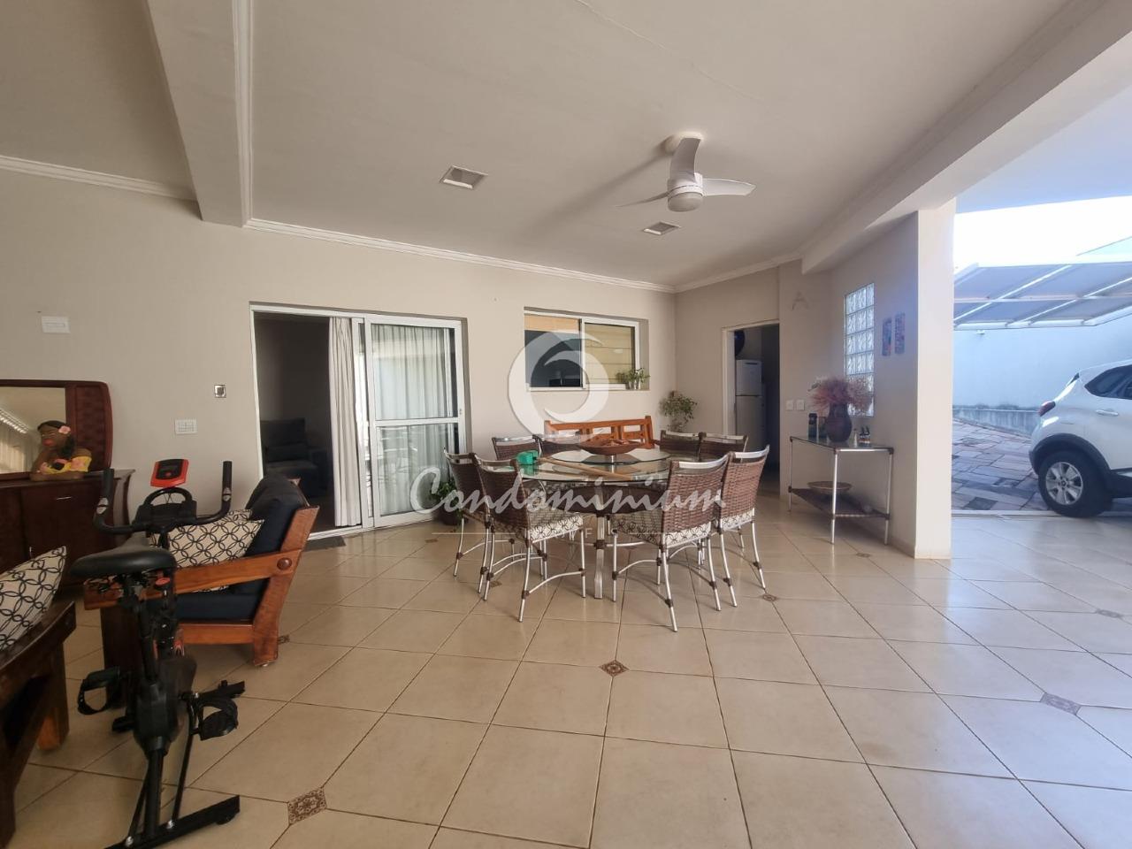 Casa de Condomínio com 3 quartos à venda, 320m² — foto 21 de 31