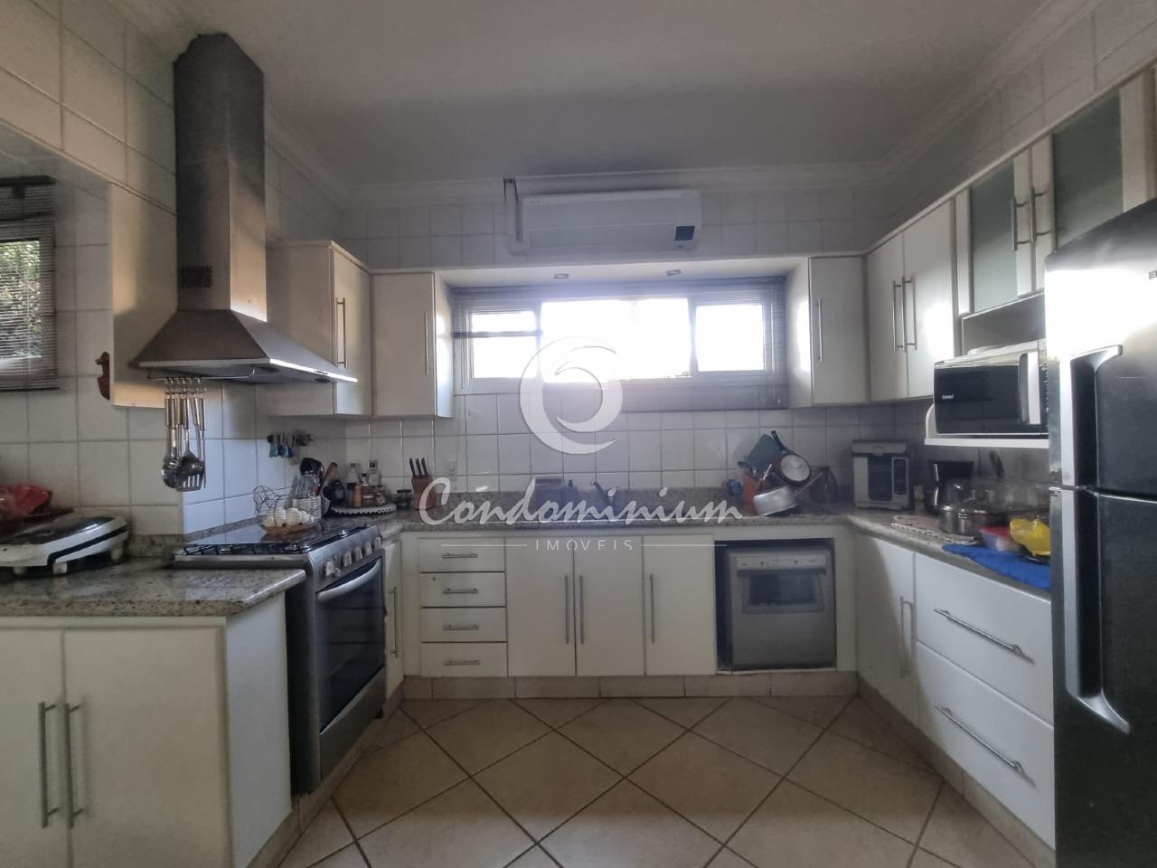 Casa de Condomínio com 3 quartos à venda, 320m² — foto 12 de 31