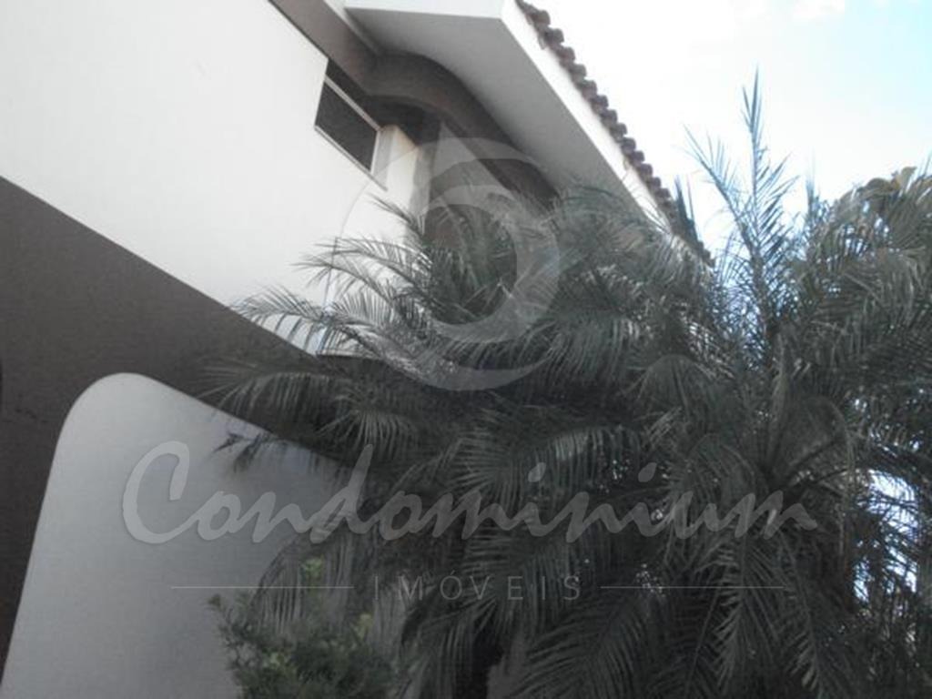 Casa de Condomínio com 5 quartos à venda, 360m² — foto 4 de 32