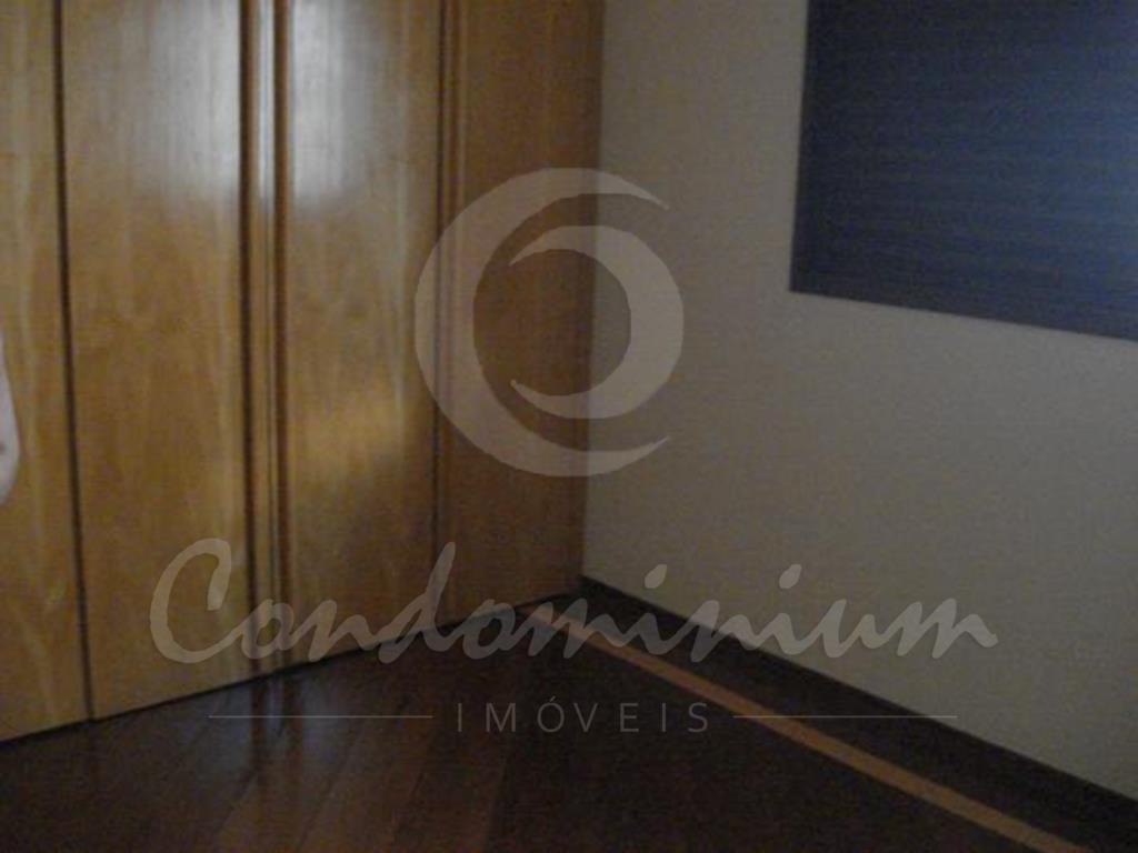 Casa de Condomínio com 5 quartos à venda, 360m² — foto 18 de 32