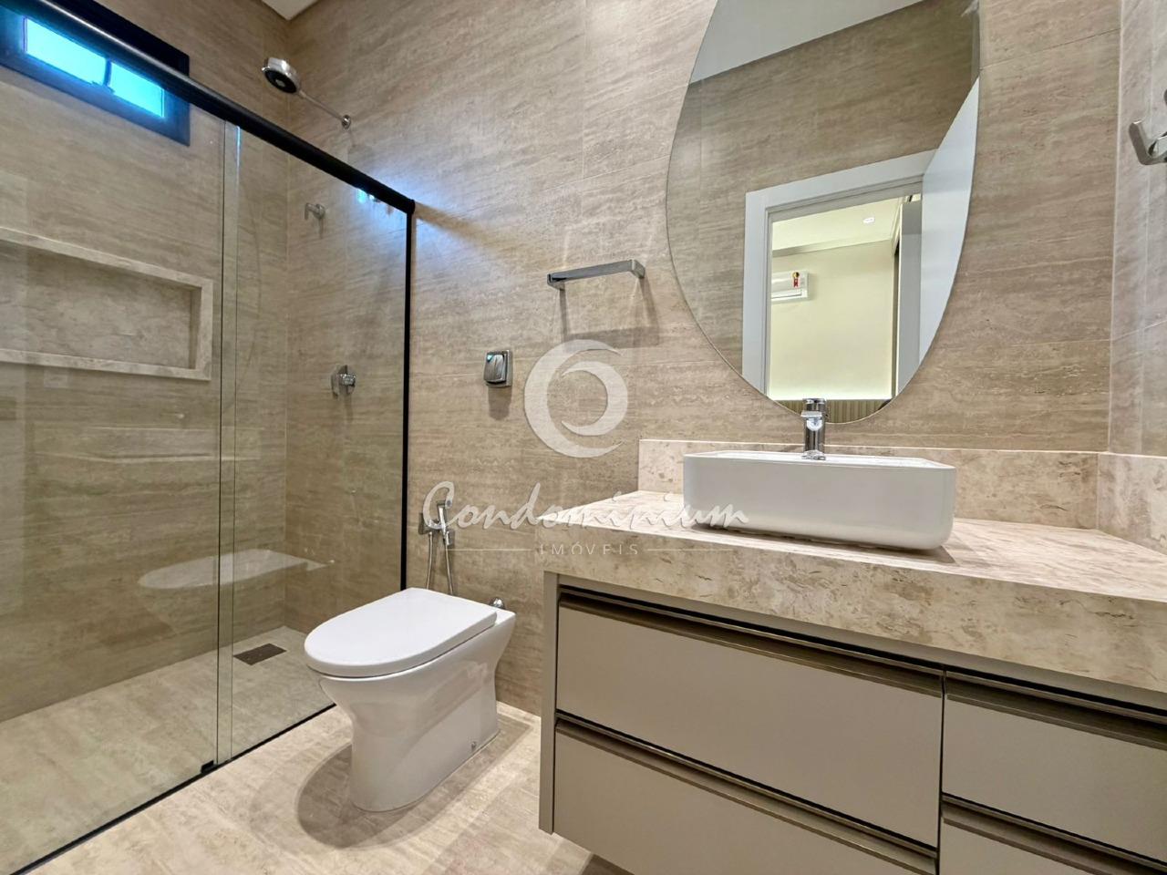 Casa de Condomínio com 3 quartos à venda, 240m² — foto 23 de 32
