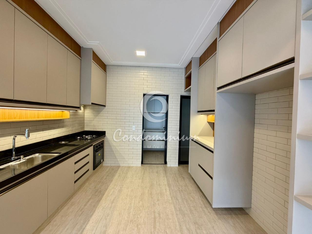 Casa de Condomínio com 3 quartos à venda, 240m² — foto 24 de 32