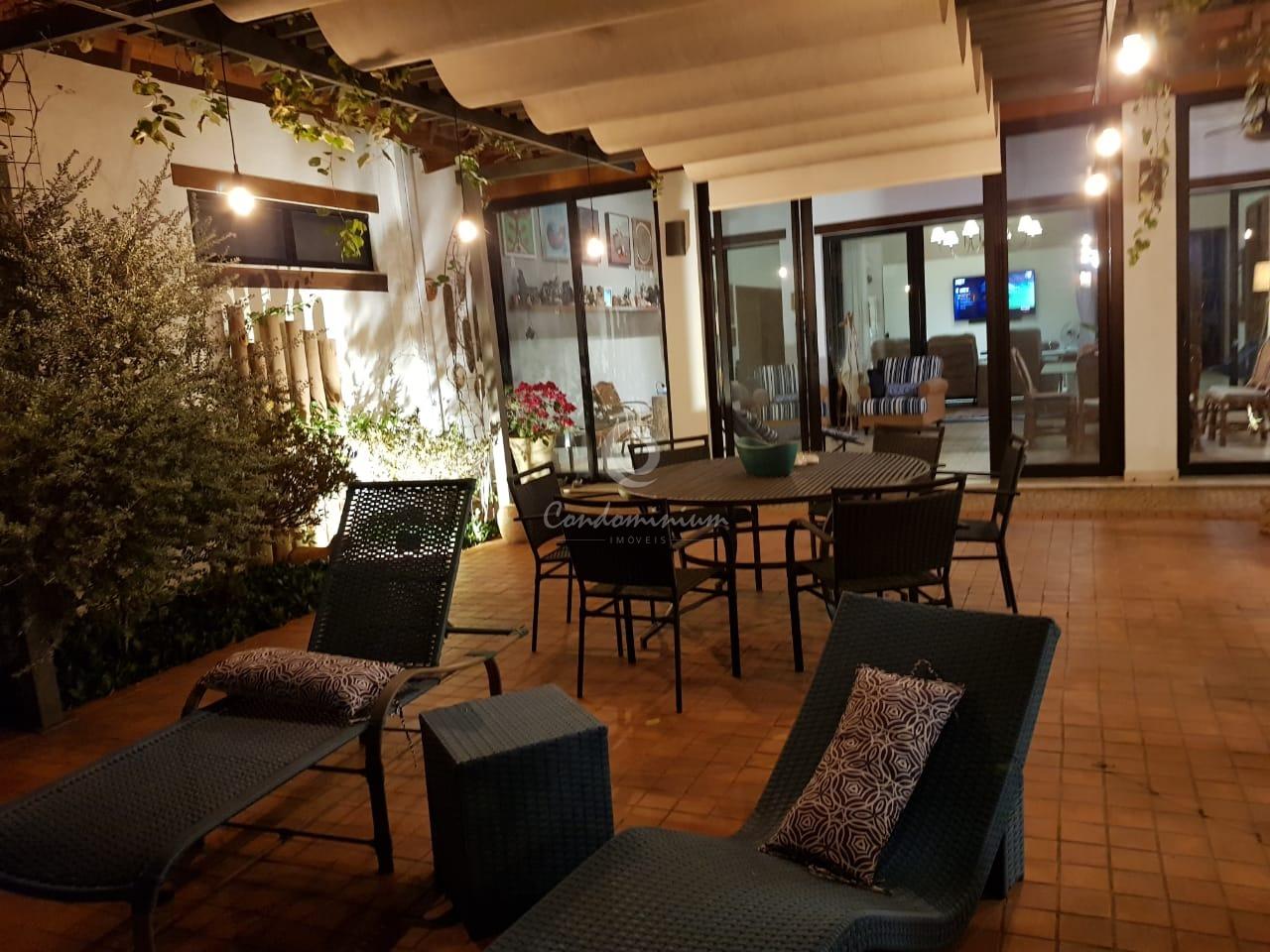 Casa de Condomínio com 4 quartos à venda, 560m² — foto 18 de 33