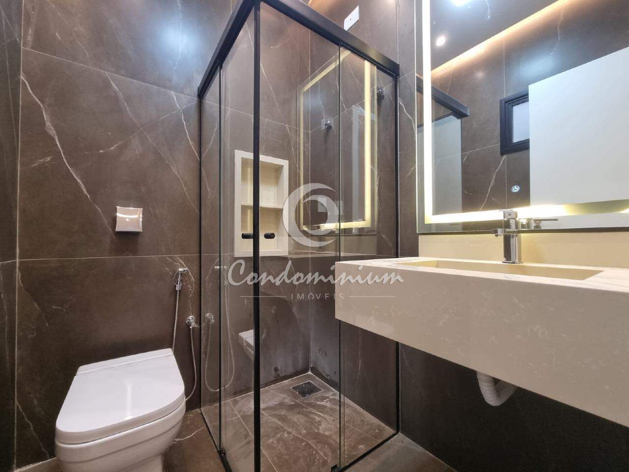 Casa de Condomínio com 3 quartos à venda, 184m² — foto 18 de 32
