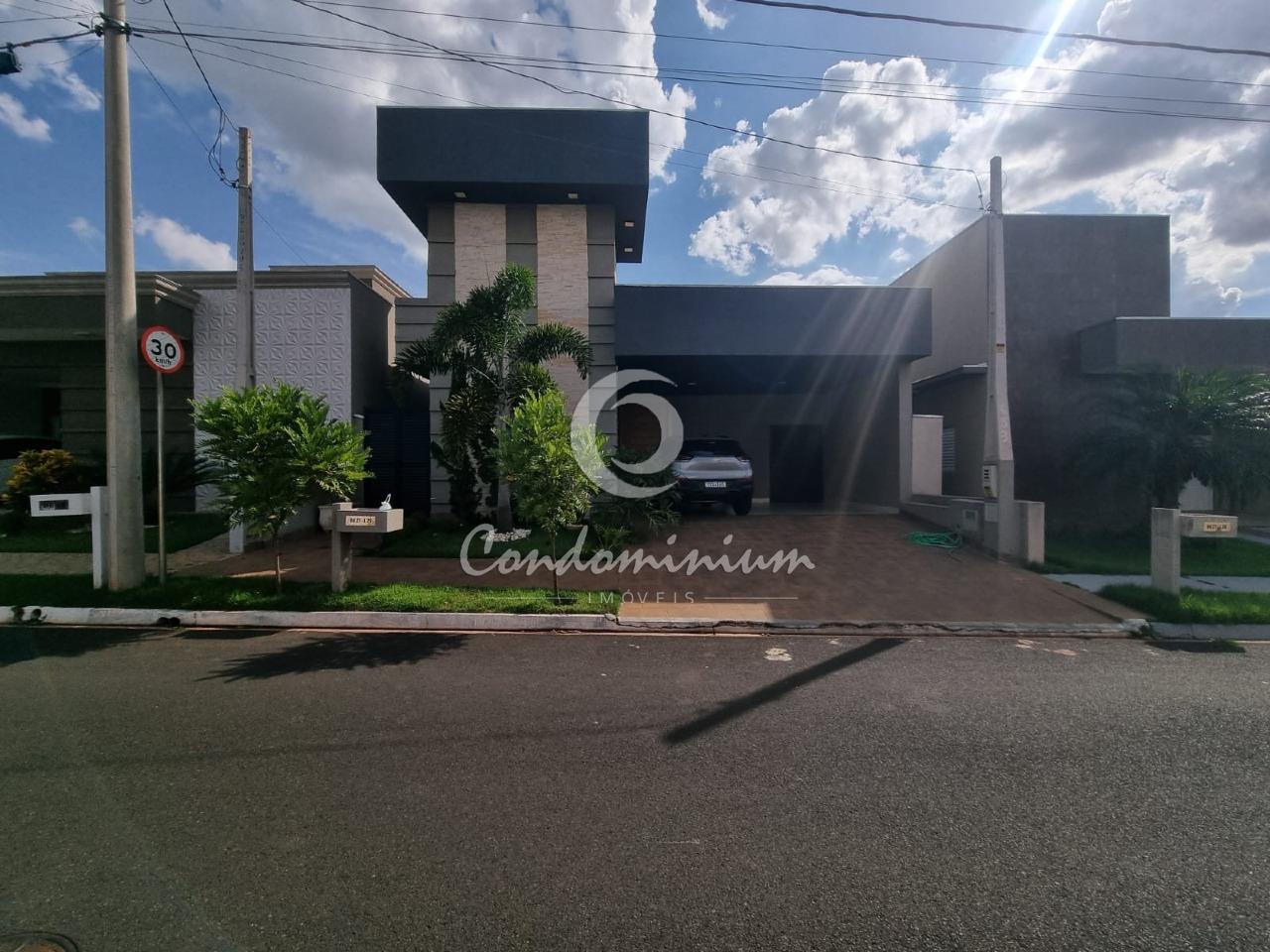 Casa de Condomínio com 3 quartos à venda, 156m² — foto 2 de 45