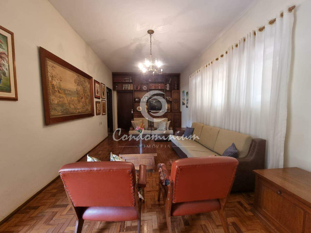 Casa com 3 quartos à venda, 250m² — foto 6 de 19