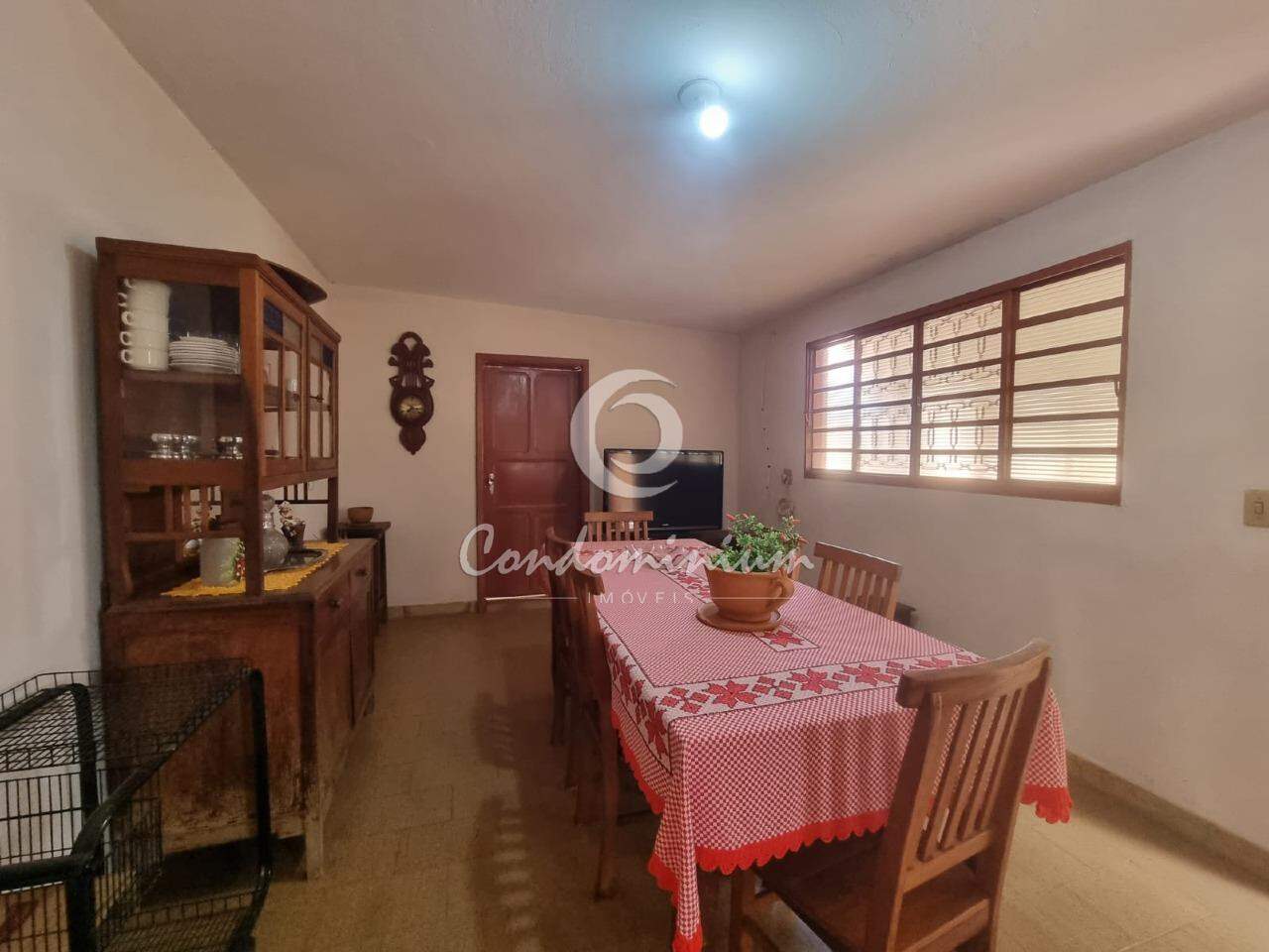 Casa com 3 quartos à venda, 250m² — foto 12 de 19
