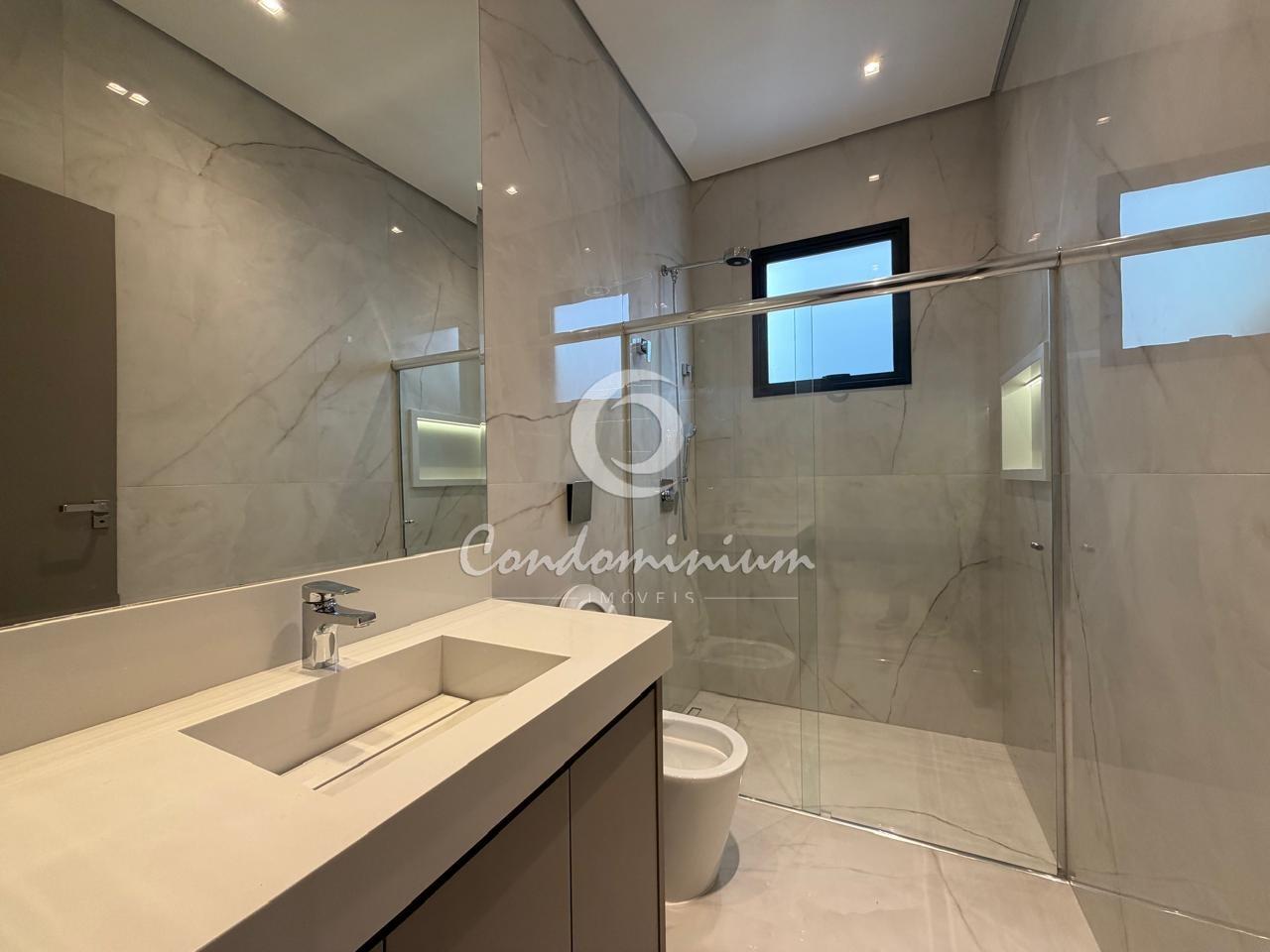 Casa de Condomínio com 4 quartos à venda, 300m² — foto 17 de 49