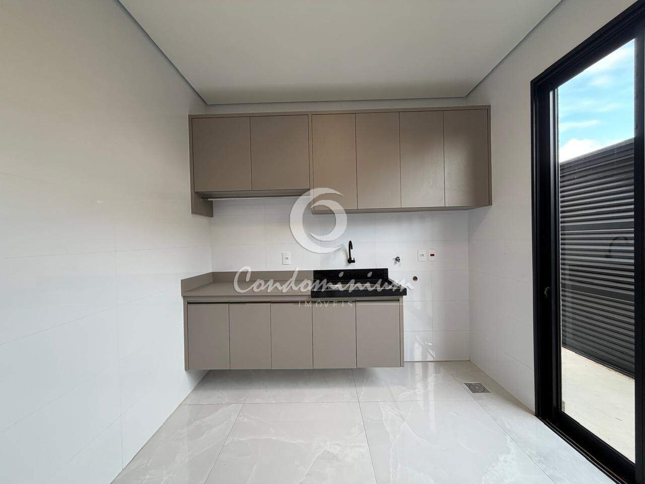 Casa de Condomínio  à venda, 230m² — foto 29 de 37