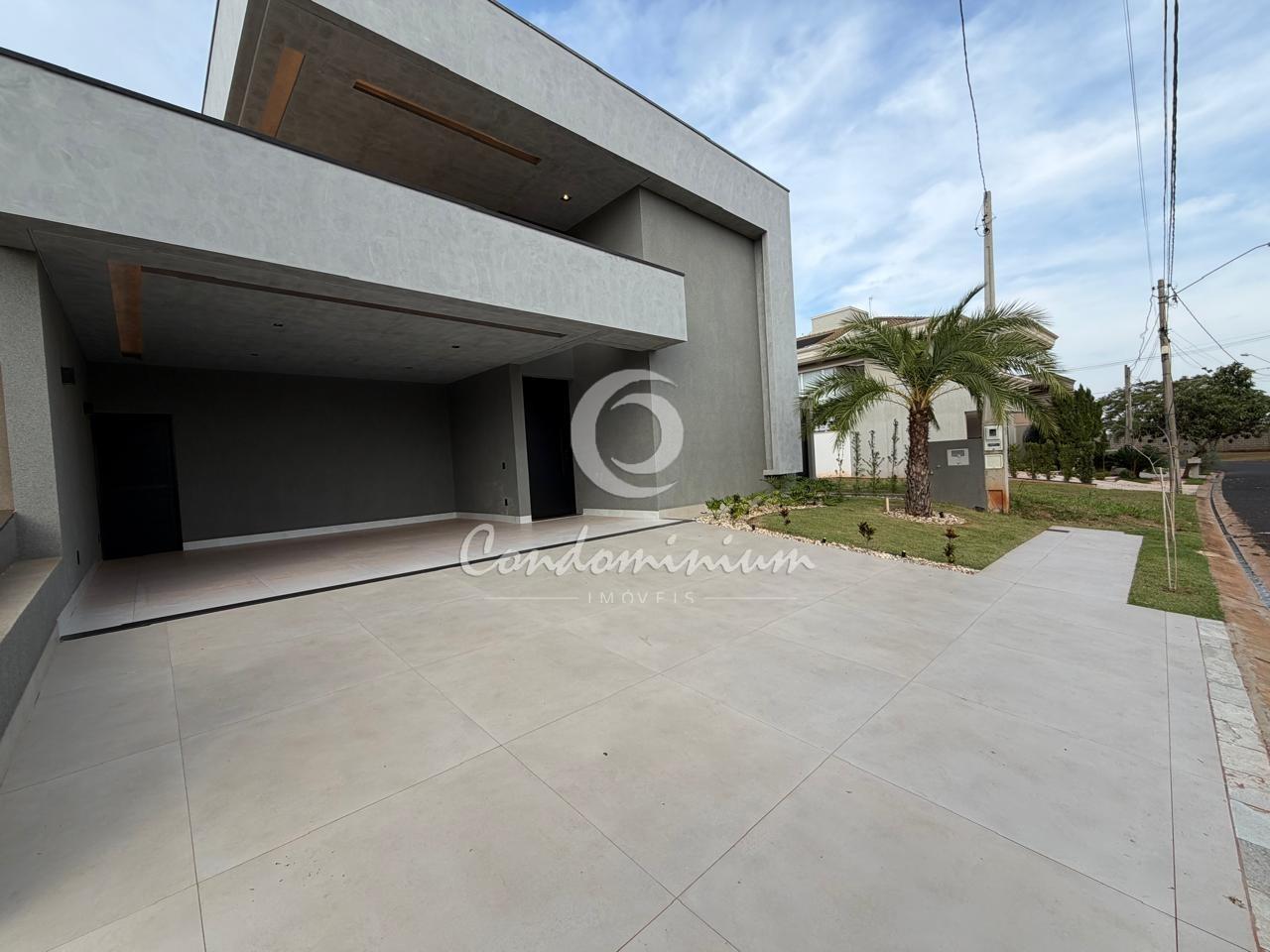 Casa de Condomínio  à venda, 230m² — foto 2 de 37