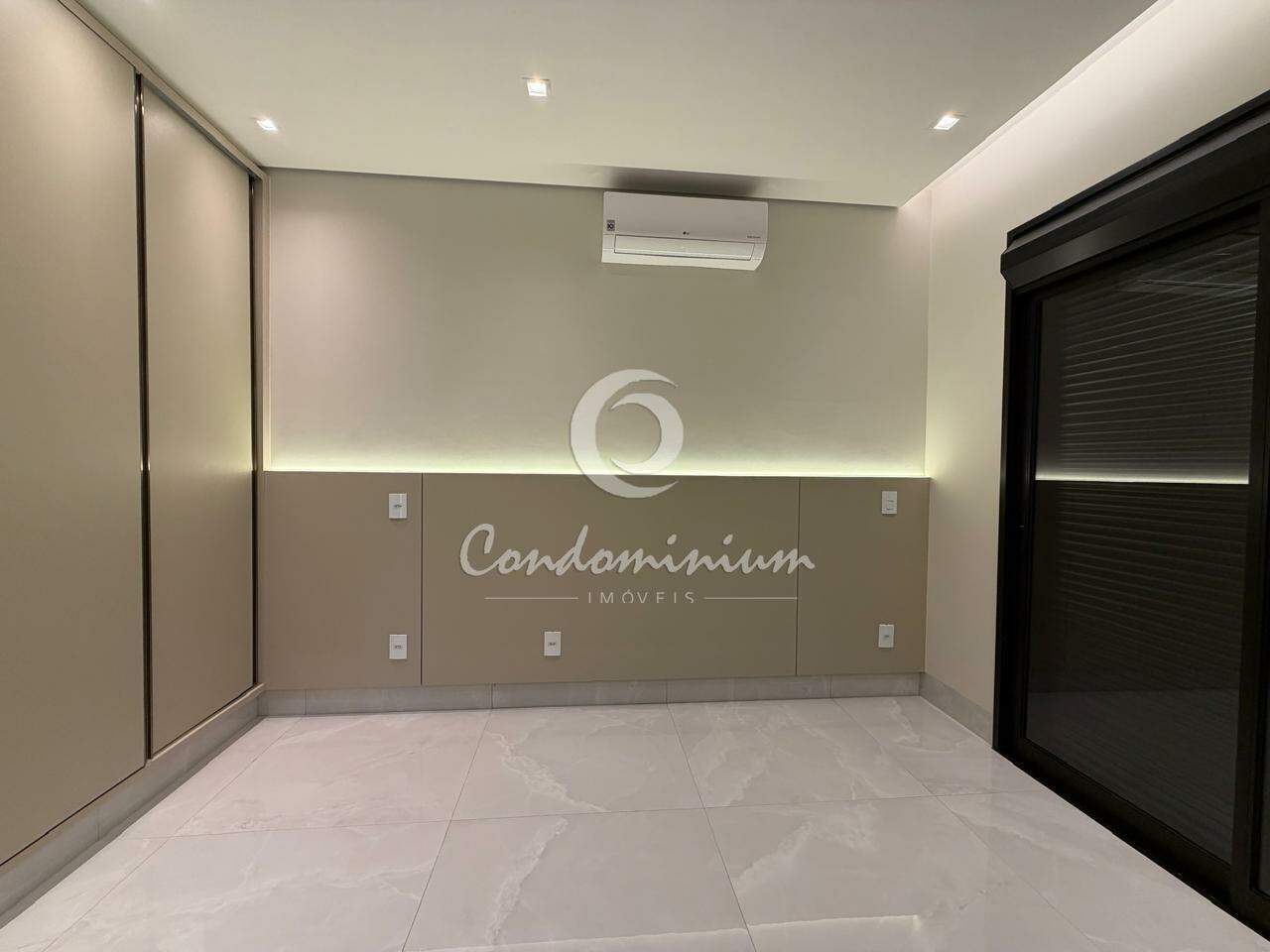 Casa de Condomínio  à venda, 230m² — foto 20 de 37