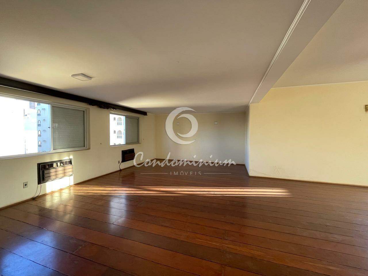 Apartamento com 3 quartos à venda, 340m² — foto 2 de 26