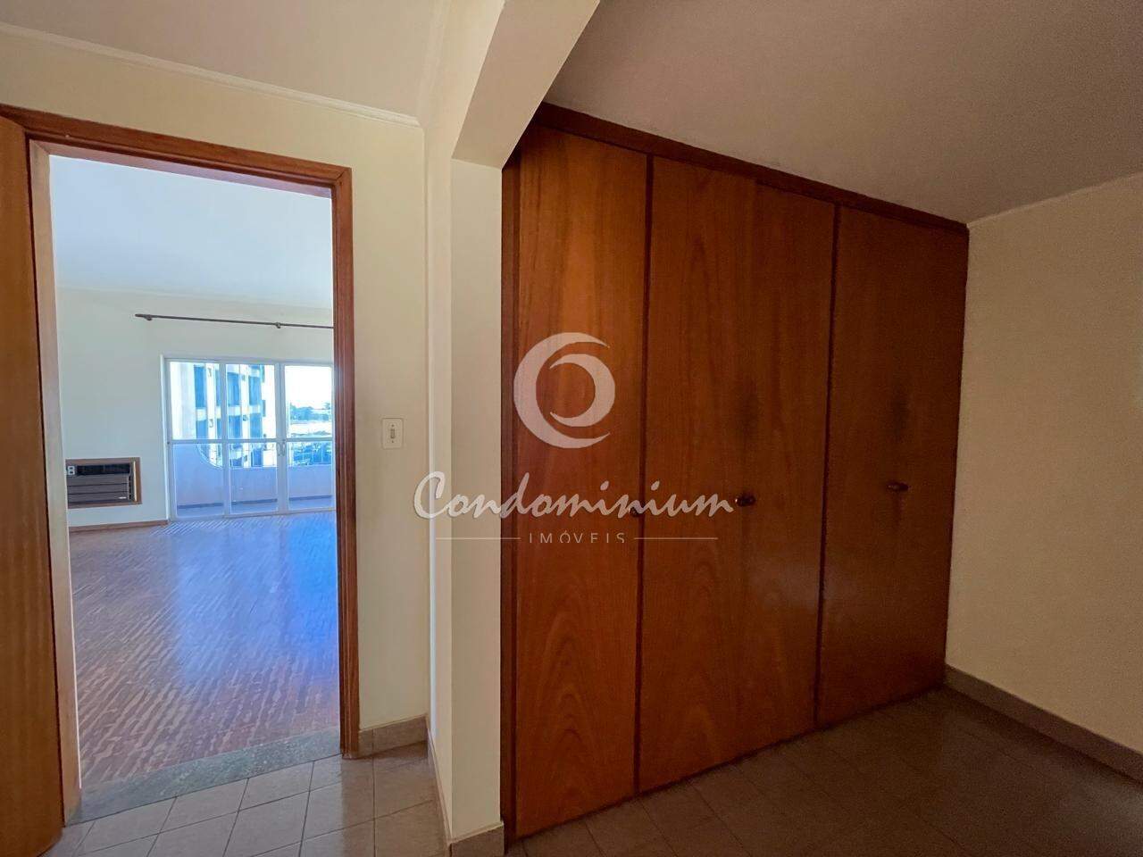 Apartamento com 3 quartos à venda, 340m² — foto 18 de 26