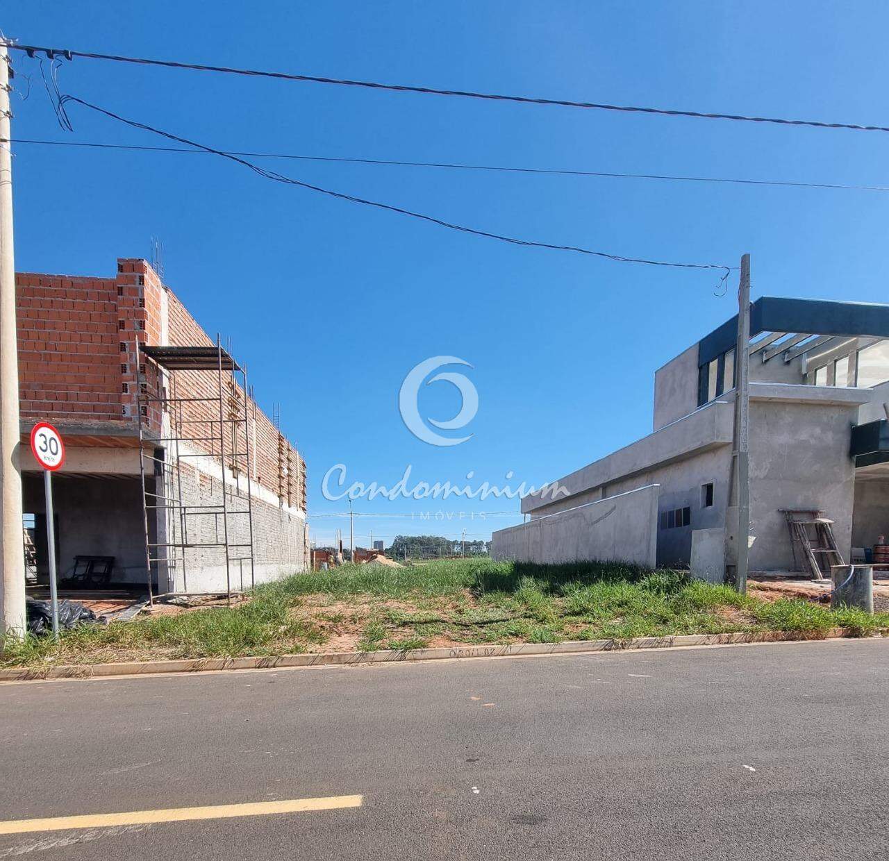 Terreno / Lote / Condomínio  à venda, 242m² — foto 4 de 4