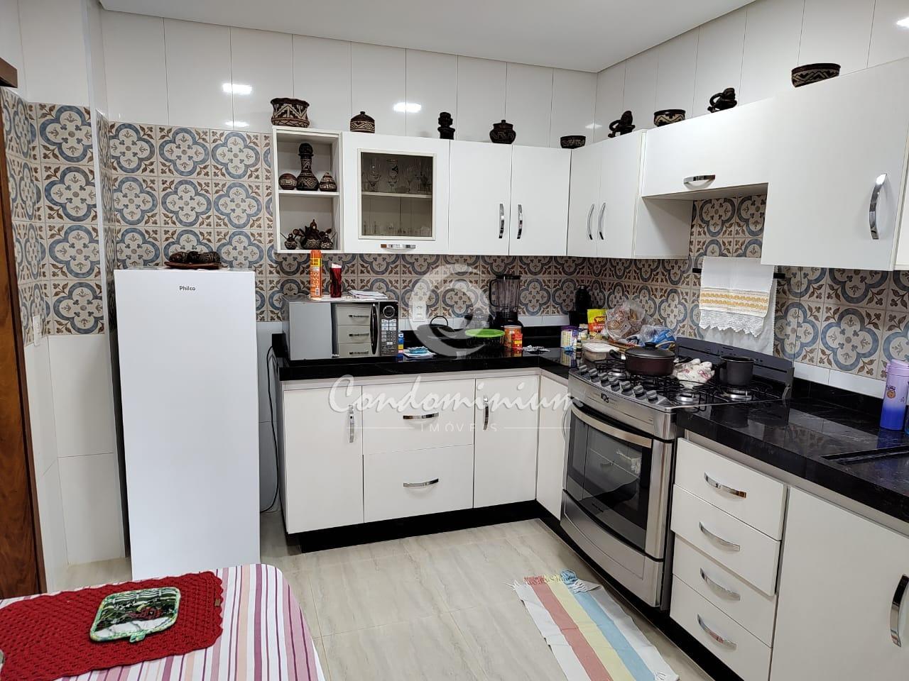 Casa de Condomínio com 3 quartos à venda, 217m² — foto 10 de 16