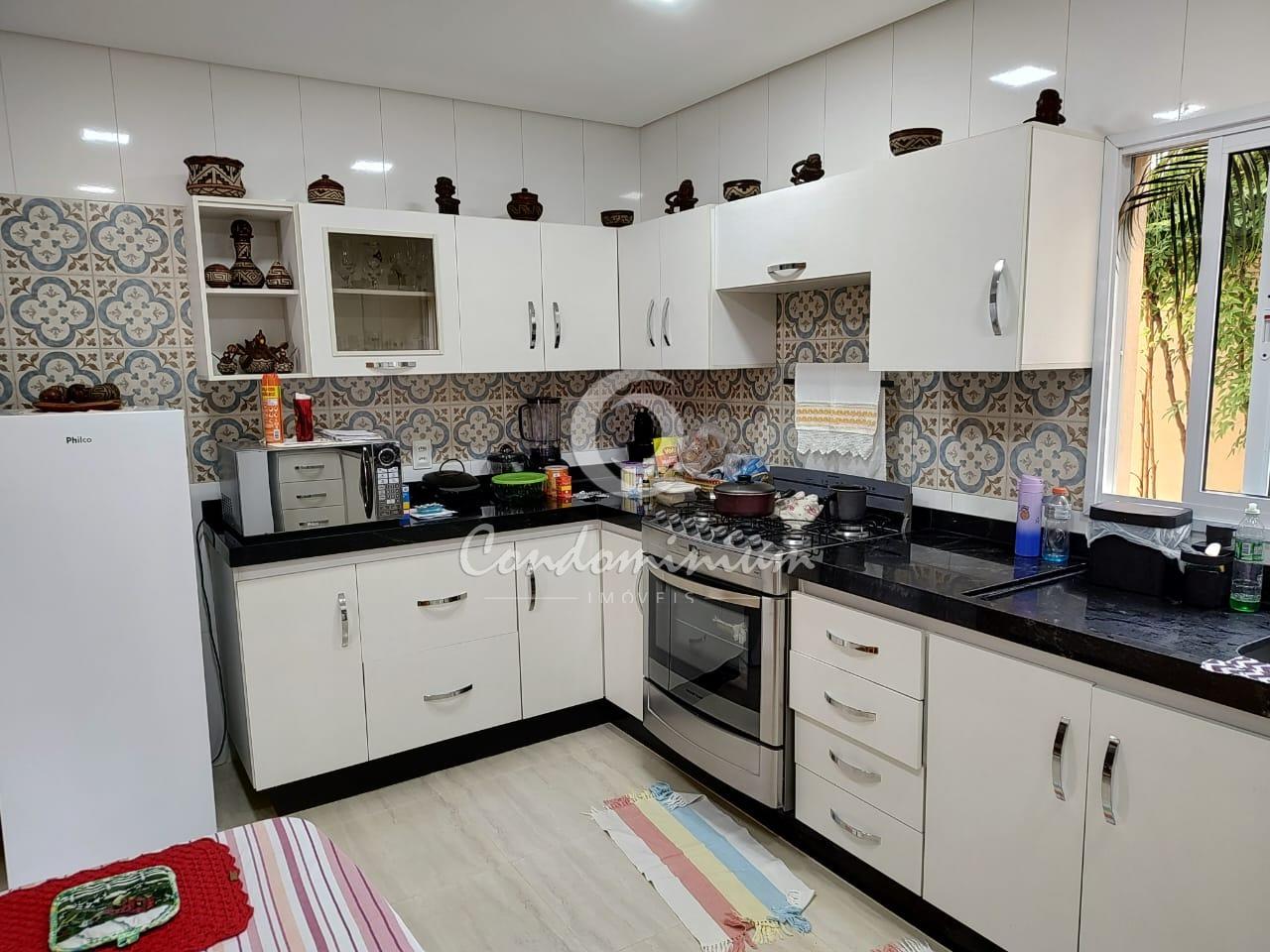 Casa de Condomínio com 3 quartos à venda, 217m² — foto 11 de 16