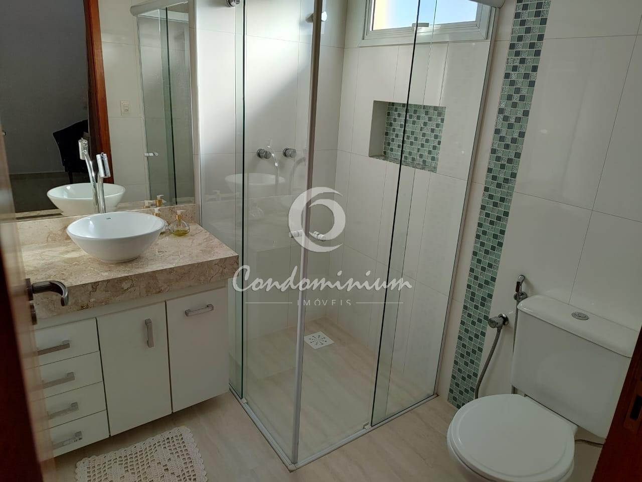 Casa de Condomínio com 3 quartos à venda, 217m² — foto 15 de 16