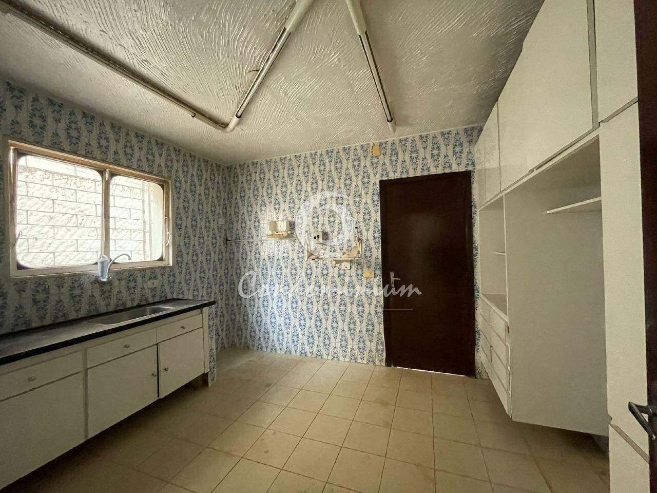 Casa com 3 quartos à venda, 253m² — foto 11 de 26