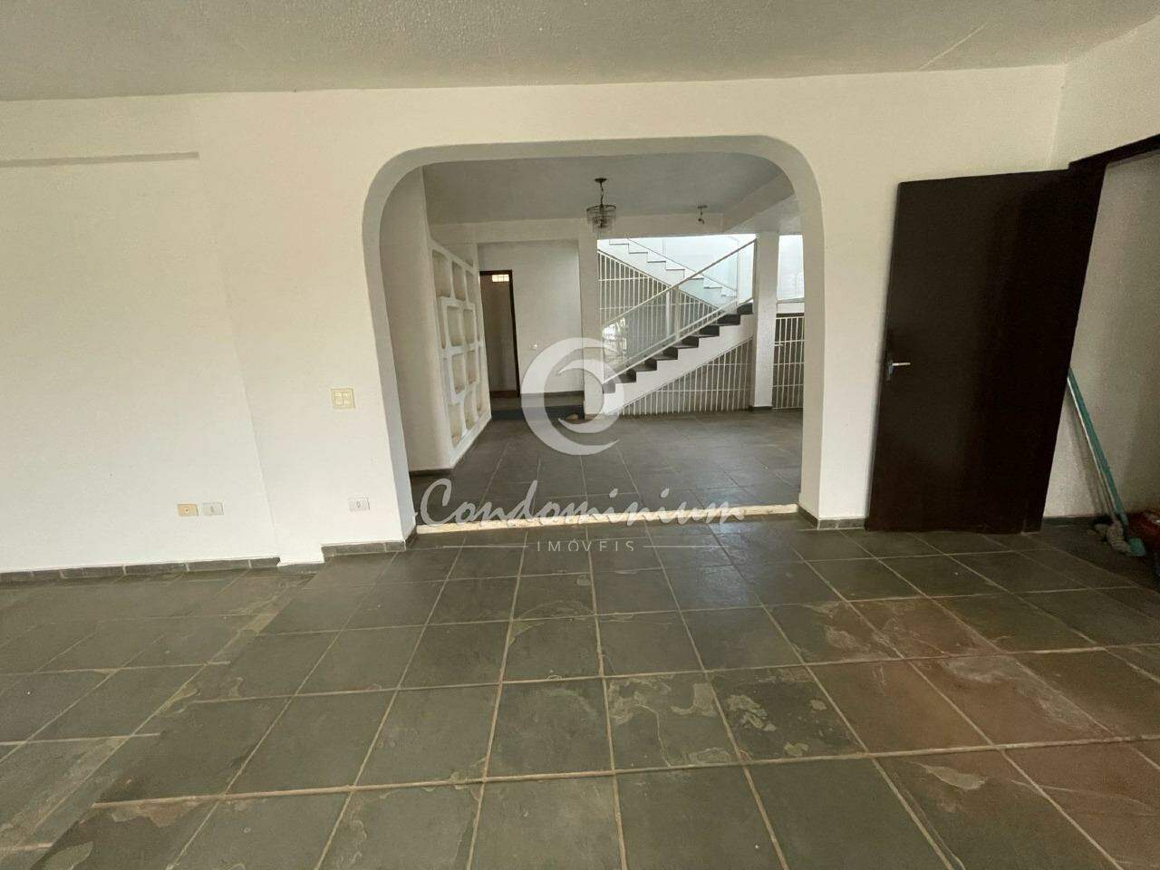 Casa com 3 quartos à venda, 253m² — foto 13 de 26