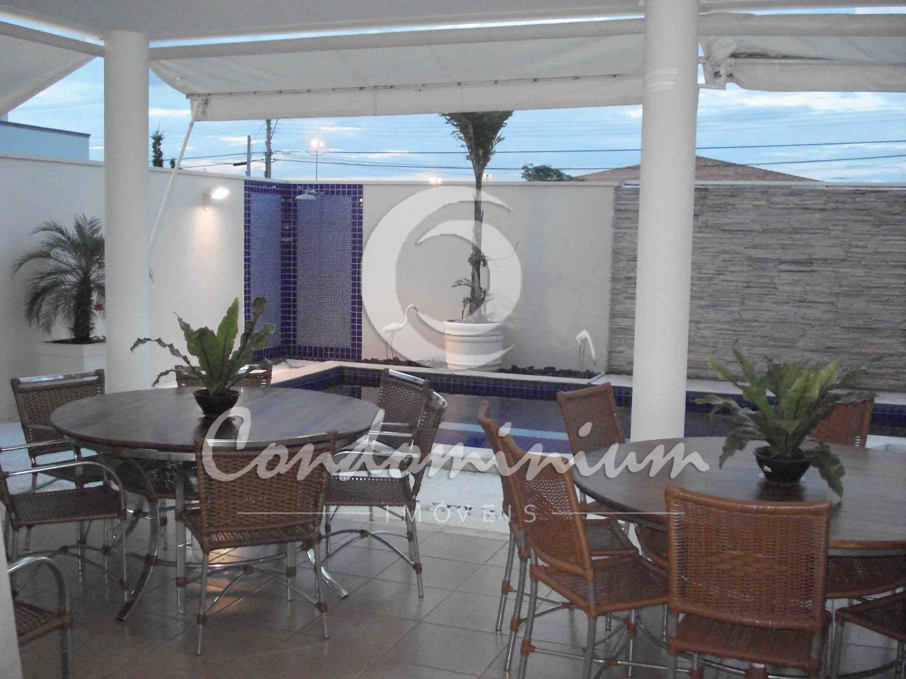 Casa de Condomínio com 5 quartos à venda, 423m² — foto 10 de 56