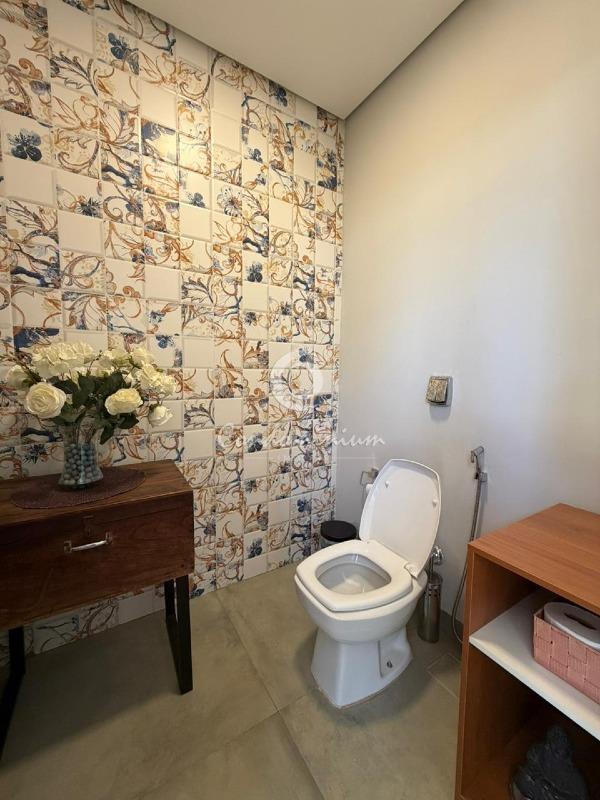 Casa de Condomínio com 4 quartos à venda, 208m² — foto 15 de 41