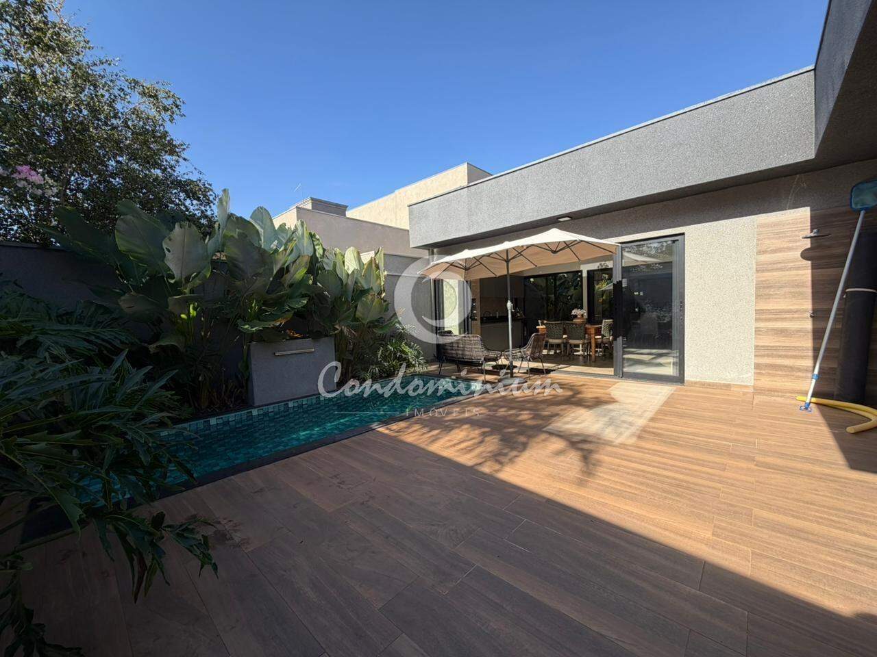 Casa de Condomínio com 4 quartos à venda, 208m² — foto 14 de 41