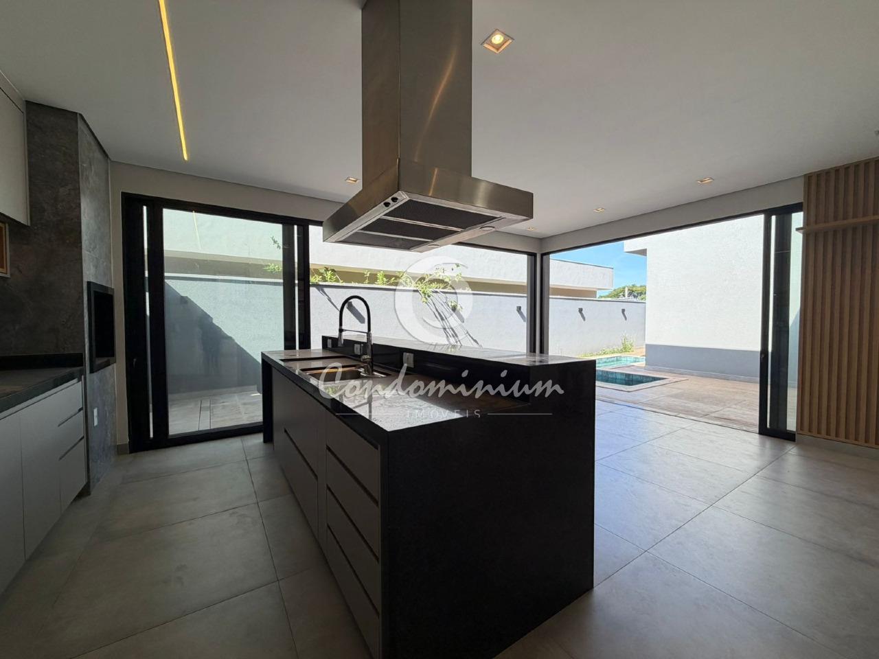 Casa de Condomínio com 3 quartos à venda, 240m² — foto 15 de 37