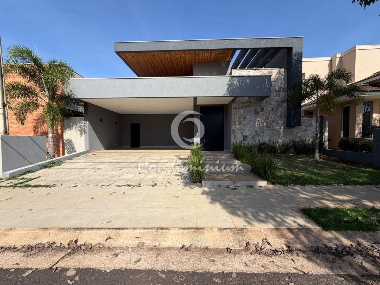 Casa de Condomínio com 3 quartos à venda, 240m² — foto 2 de 37