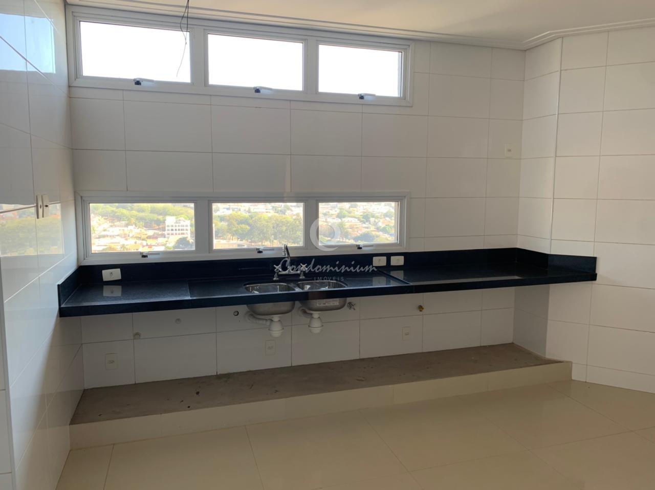 Apartamento com 4 quartos para aluguel, 362m² — foto 18 de 30