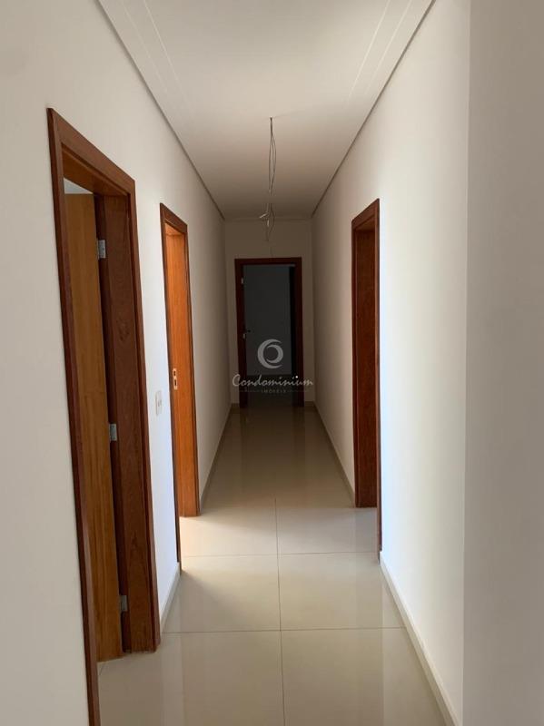 Apartamento com 4 quartos para aluguel, 362m² — foto 25 de 30