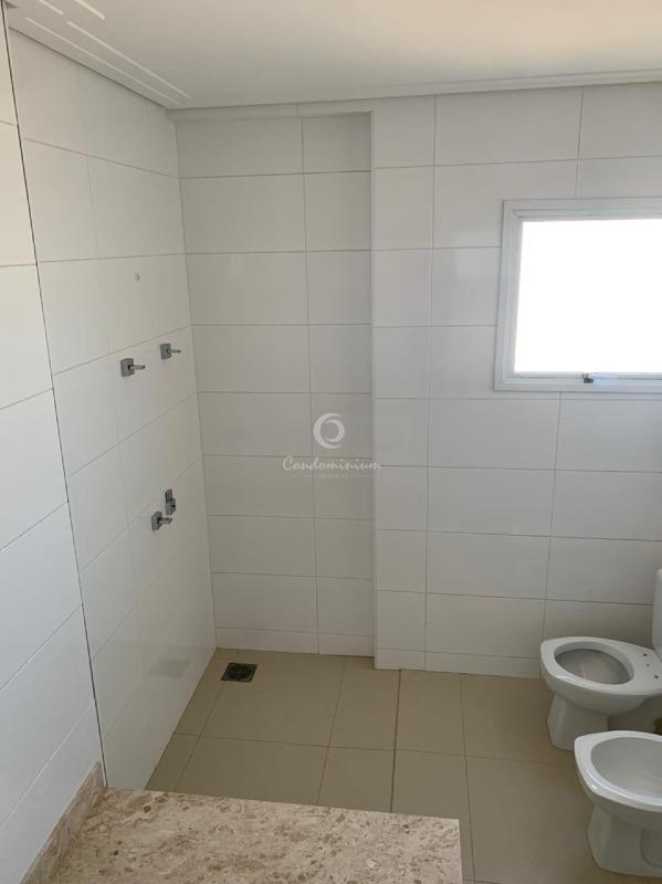Apartamento com 4 quartos para aluguel, 362m² — foto 23 de 30