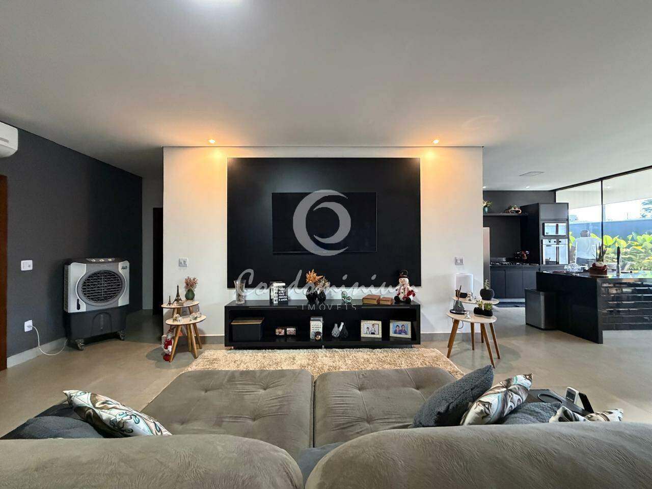 Casa de Condomínio com 4 quartos à venda, 260m² — foto 3 de 45