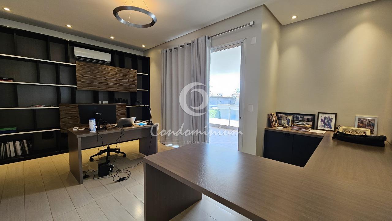 Casa de Condomínio com 3 quartos à venda, 400m² — foto 17 de 29