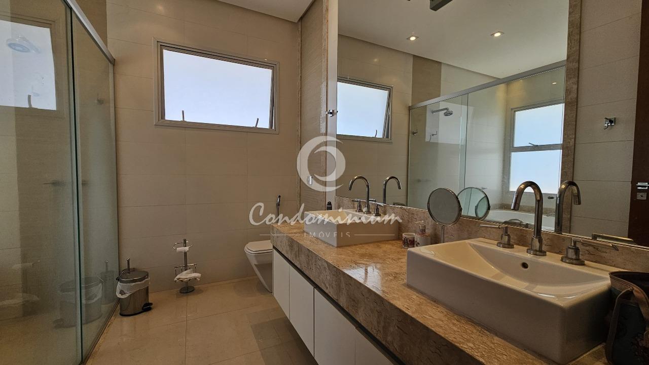 Casa de Condomínio com 3 quartos à venda, 400m² — foto 25 de 29