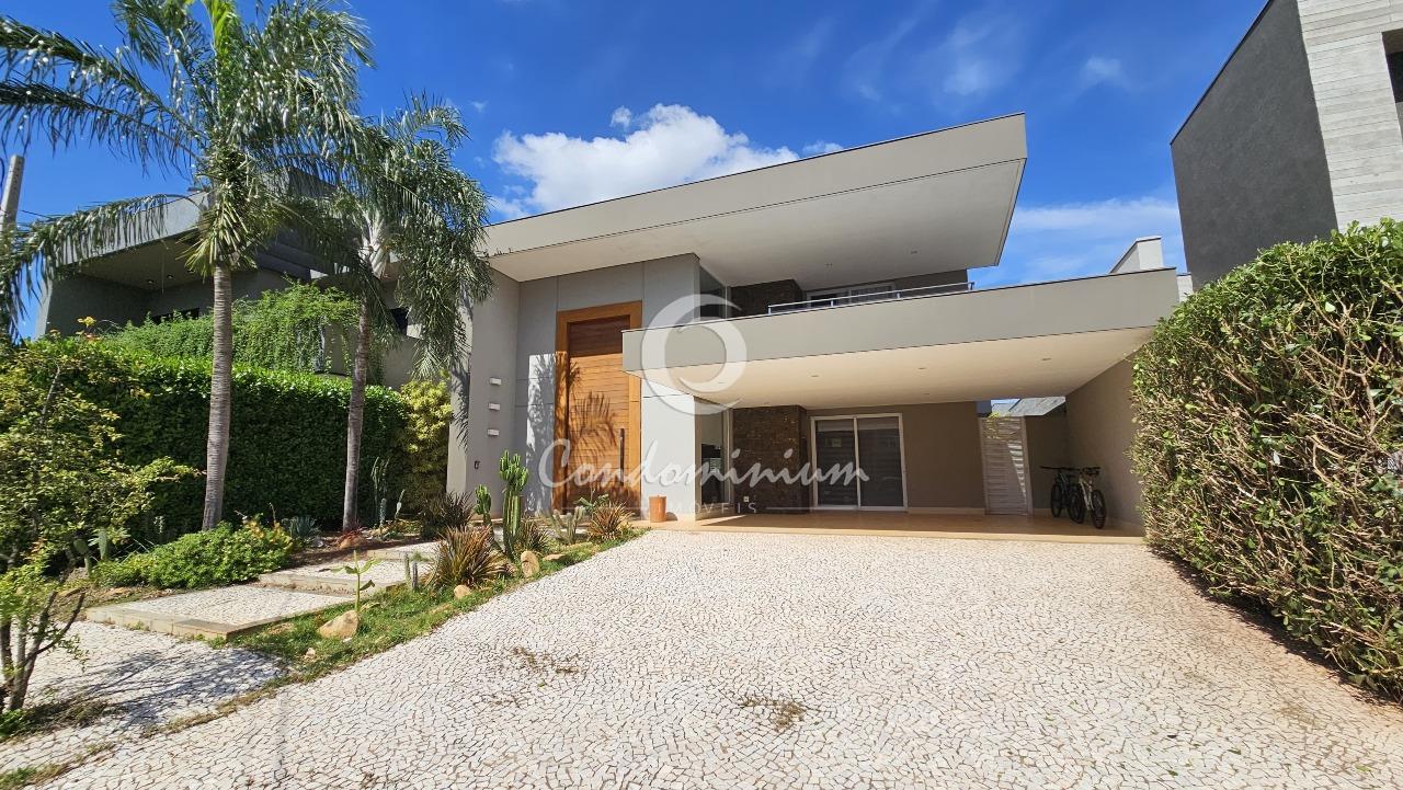 Casa de Condomínio com 3 quartos à venda, 400m² — foto 2 de 29