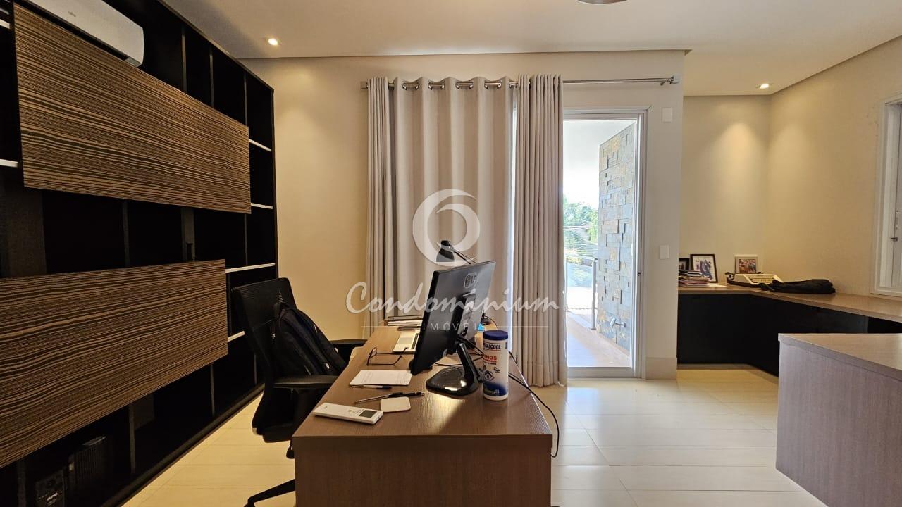 Casa de Condomínio com 3 quartos à venda, 400m² — foto 18 de 29
