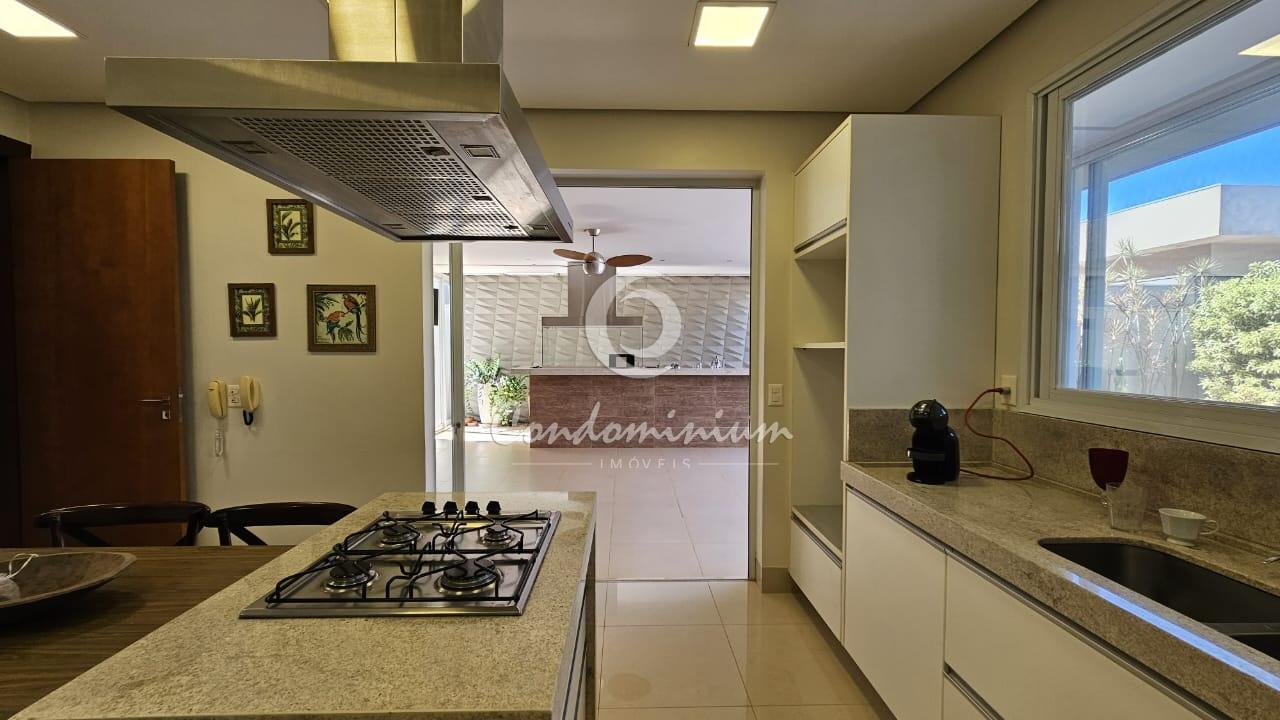 Casa de Condomínio com 3 quartos à venda, 400m² — foto 13 de 29