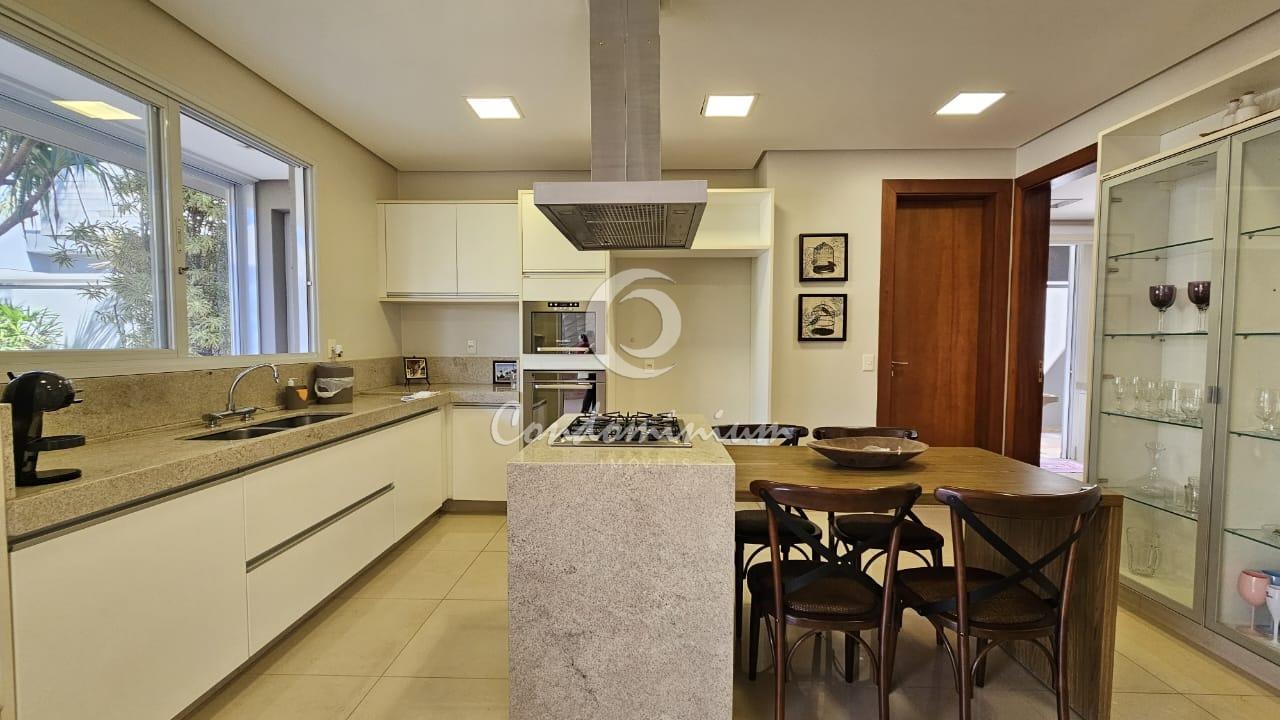 Casa de Condomínio com 3 quartos à venda, 400m² — foto 10 de 29